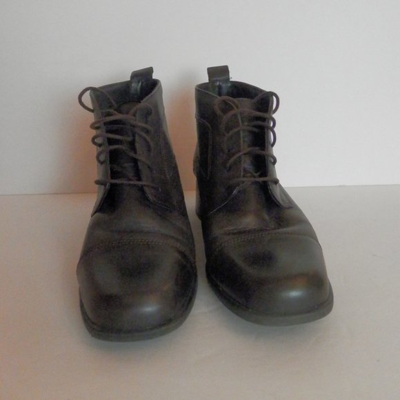 Clarks Springers Square Toe Booties - Picture 2 of 8